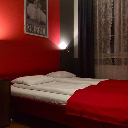 Tramp Aparthostel Krakkó Kültér fotó
